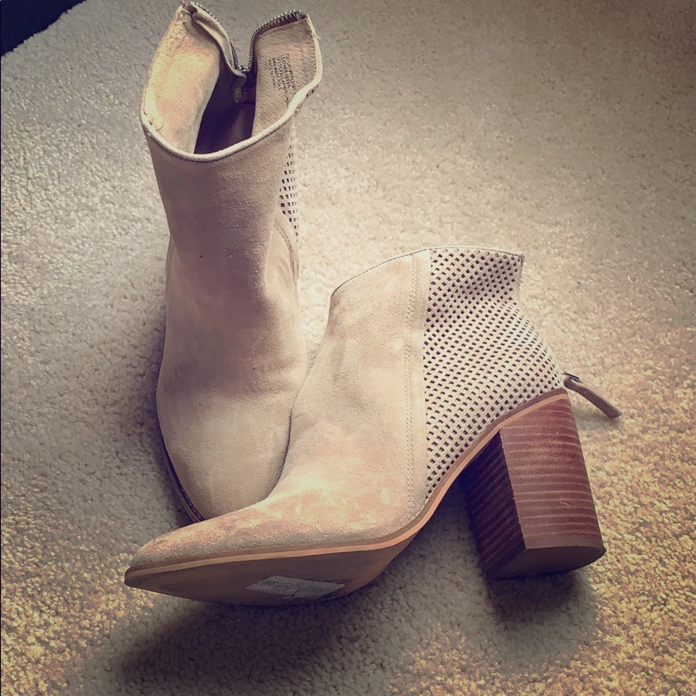 Steve Madden boots women size 10 tan